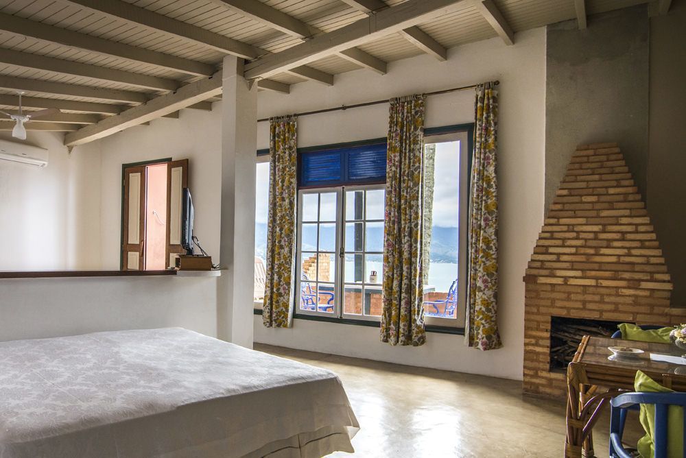 Hotel Pousada Maison Joly Ilhabela Ngoại thất bức ảnh